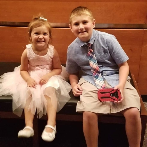 Meet your Posher, Robin - Picture 1 of 1